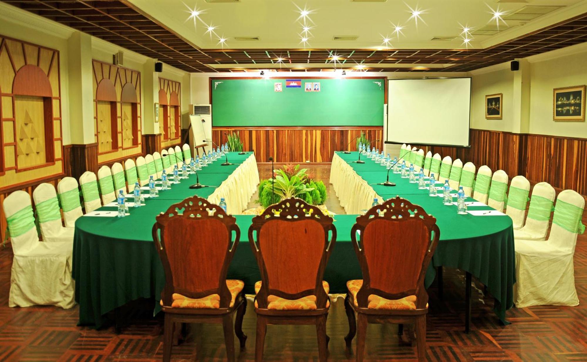 Angkor Hotel Сіємреап Бізнес фото