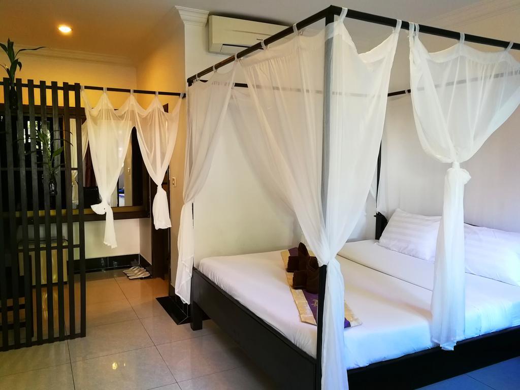 Angkor Hotel Сіємреап Екстер'єр фото