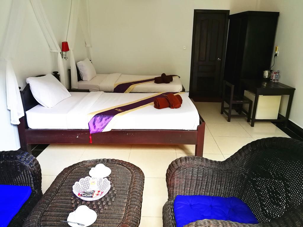 Angkor Hotel Сіємреап Екстер'єр фото