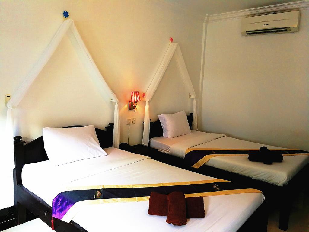 Angkor Hotel Сіємреап Екстер'єр фото