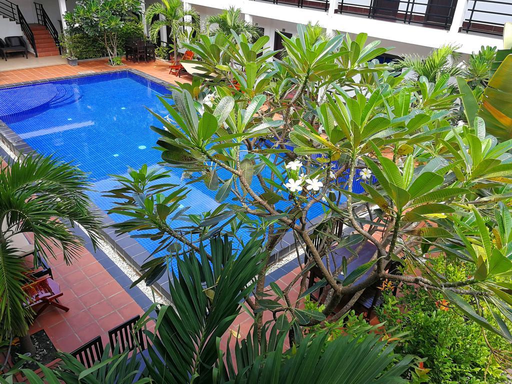 Angkor Hotel Сіємреап Екстер'єр фото