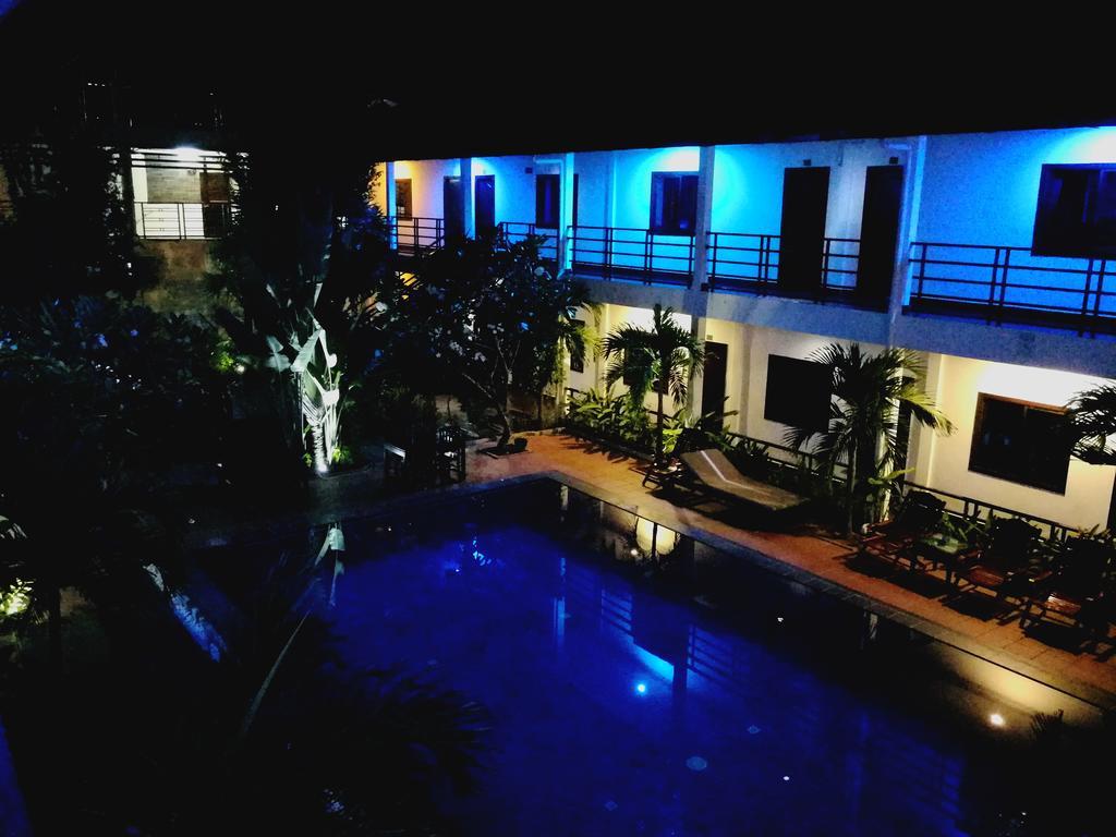 Angkor Hotel Сіємреап Екстер'єр фото